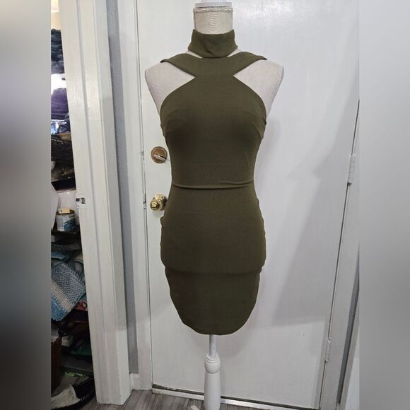 Dance And Marvel Sleeveless Olive Bodycon Dress NWT Sz Small - Picture 12 of 12